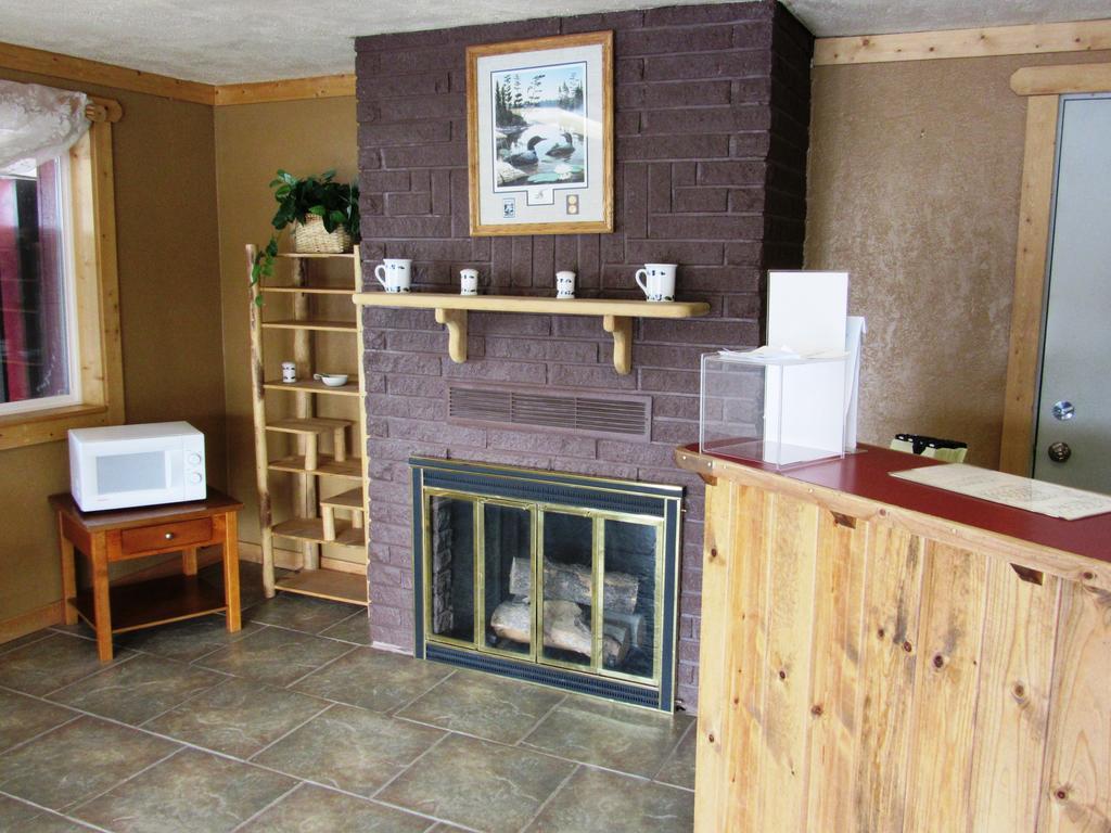 Travelers Lodge West Yellowstone Ngoại thất bức ảnh
