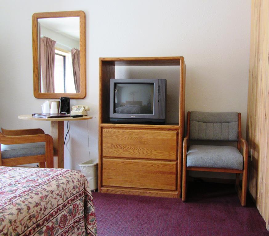 Travelers Lodge West Yellowstone Phòng bức ảnh