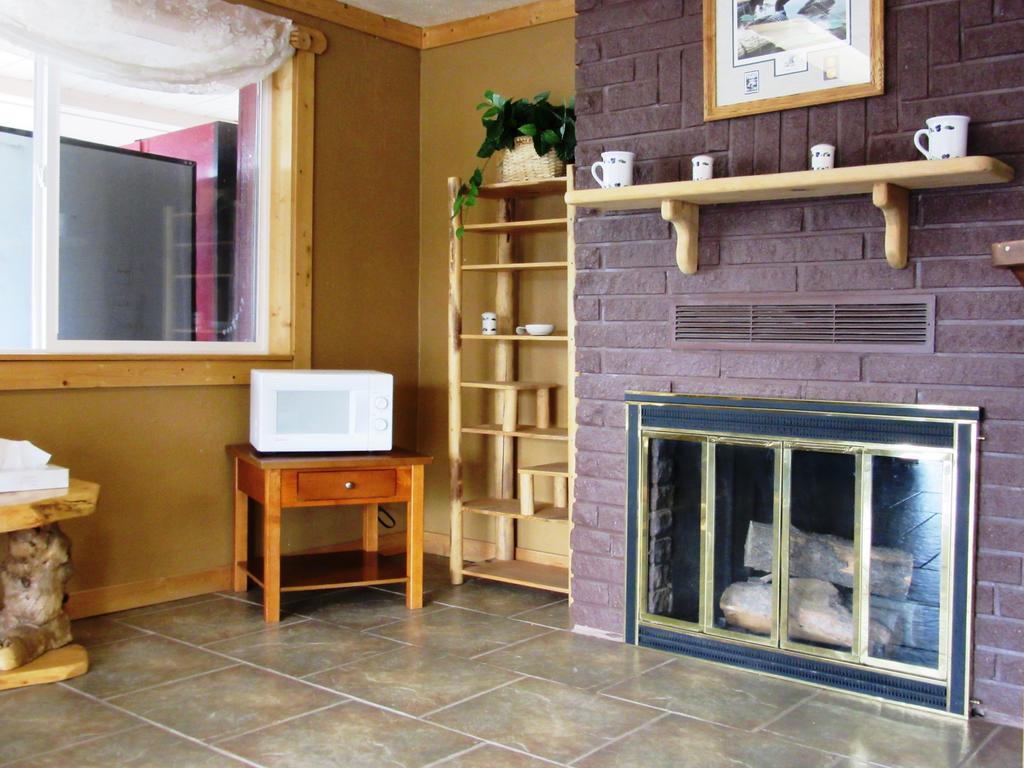 Travelers Lodge West Yellowstone Ngoại thất bức ảnh